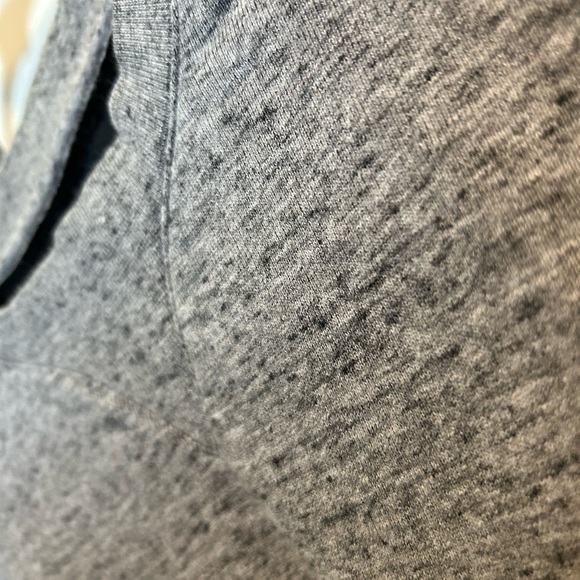 Club Monaco Grey Crewneck Sweater - sz S - Picture 3 of 5